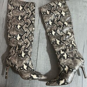 Steve Madden Black and Cream Snakeskin Heeled Boots